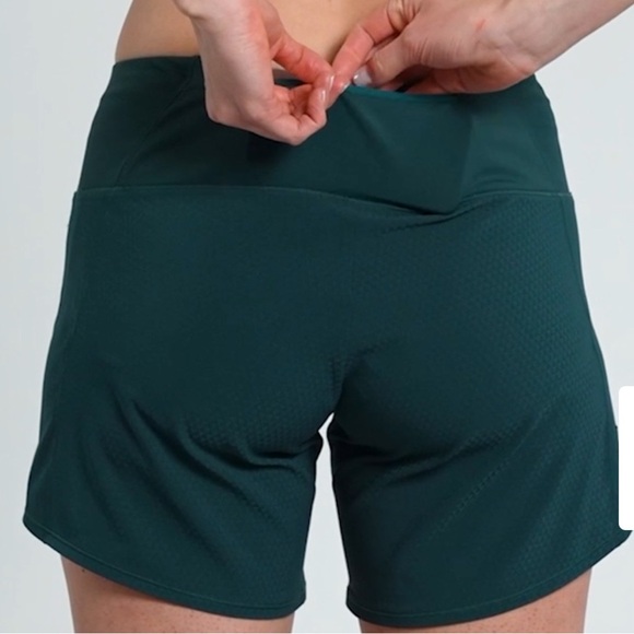 Oiselle Long Roga Shorts - Picture 13 of 15